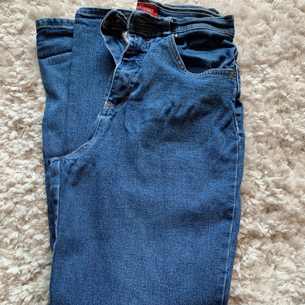Dark blue mom jeans
